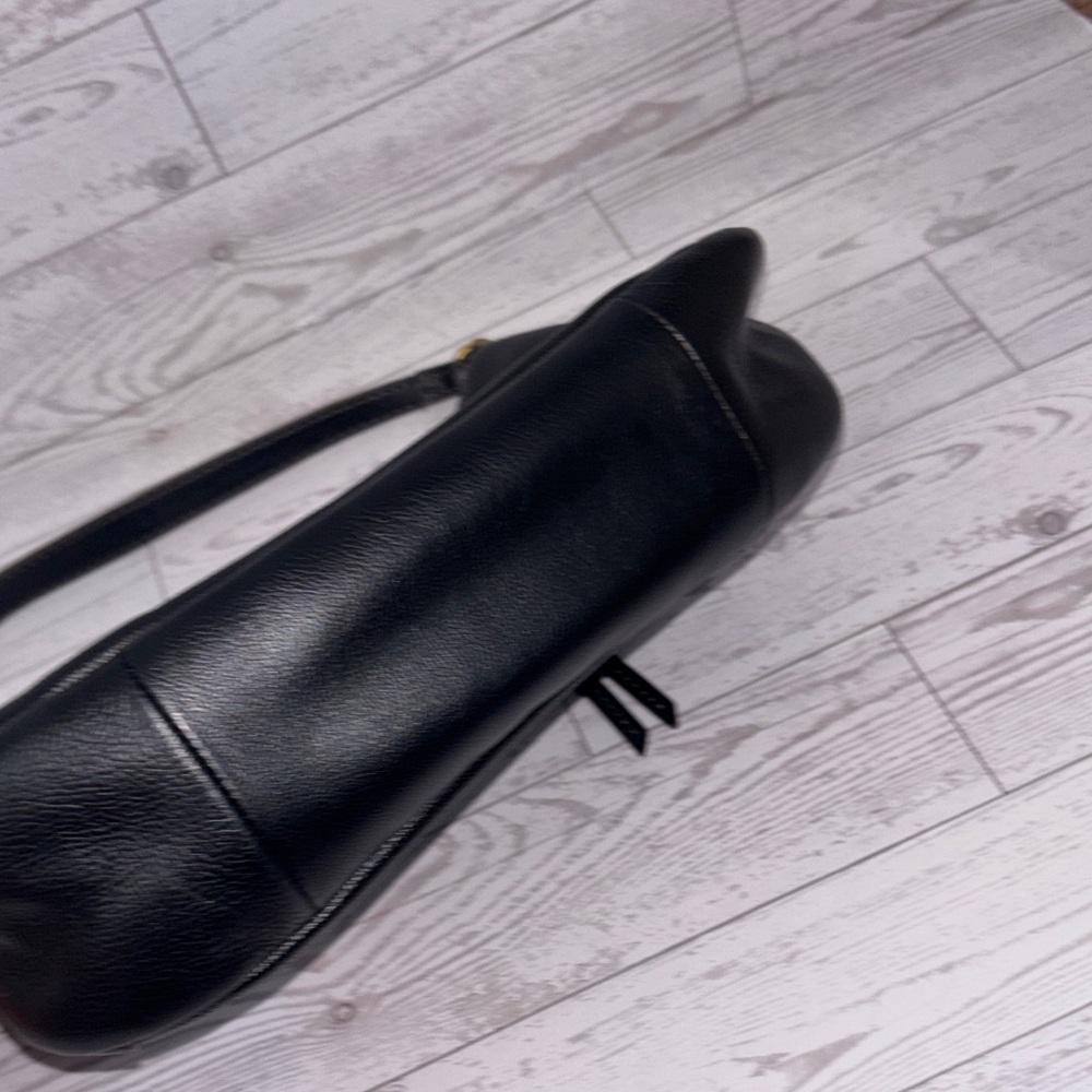 Fossil Black Leather Shoulder Bag - Picture 5 of 11